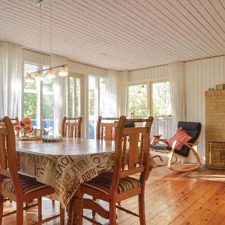 Two-bedroom Holiday In Logstor Hébergement de vacances Løgsted